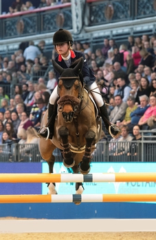 Claudia Moore comes second in the Pony Jumping Trophy Grand Prix in Stuttgart