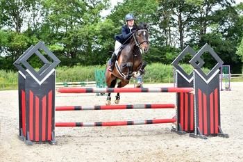 Alana Hood claims the Nupafeed Supplements Senior Discovery Second Round at Murimill Equestrian Centre