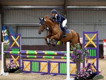 Annabel Shields takes top spot in the Equitop Myoplast Senior Foxhunter Second Round at the North Yorkshire Area Show