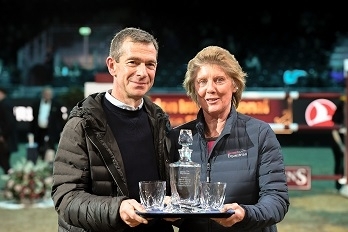 Robrecht Cnockaert, Showjumping Team Vet for GBs World Class Programme, honoured after 16 years’ service Robrecht Cnockaert, Showjumping Team Vet for GBs World Class Programme, honoured after 16 years’ service