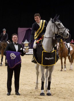 BILLY TWOMEY WINS NAYLORS ACCUMULATOR AT HOYS