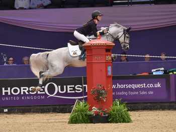 Wiltshire teenager Tahnia Jordan-Jones wins the Blue Chip Pony Newcomers Championship