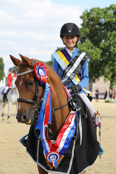 Lucy Douglas-Jones takes the Squibb Group Pony Bronze League 138cm & Under Final