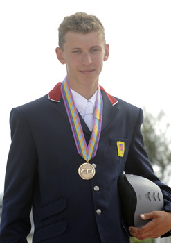 CHAD FELLOWS IS BSJA SHOW JUMPER OF THE MONTH AUGUST 2009