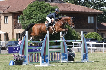 Nicole Pavitt steals the British Horse Feeds Speedi-Beet HOYS Grade C Qualifier at the British Showjumping National Championships