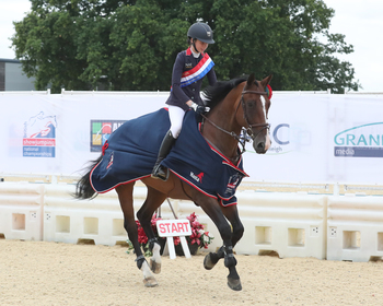 Hannah Barker crowned the National Under 14 Champion