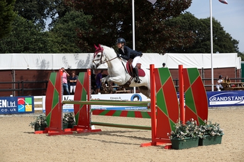 Honor Redhouse takes the spoils in the Pony Restricted Rider 1.00m Championship