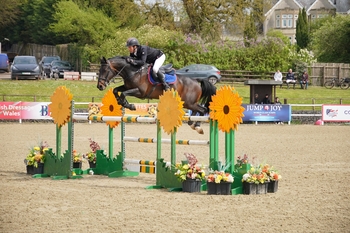 Mark Edwards reclaims his Welsh Masters crown on the home-bred Flying Tinker 