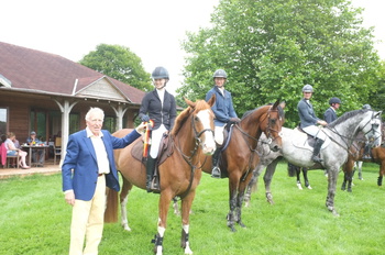 Eleanor Barnwell Claims the Top Spot in the Nupafeed Supplements Senior Discovery Second Round at Dorset Showground