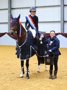 Eliza Dunlop & Cassi I win the Scottish Branch Take Your Own Line Championship at Scottish Horse of the Year Show 2026
