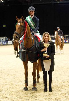 Emily Morris wins Horseware Bronze League Championship at Horse of the Year Show