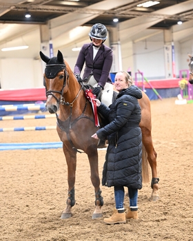 Harriette Rushton jumps to victory in the SEIB Winter Novice Championship Qualifier at Arena UK to secure her ticket in the Hickstead Final  