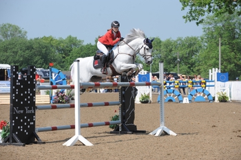 Holly Truelove dominates the Equithème Leading Pony Showjumper of the Year Qualifier at South View Equestrian Centre