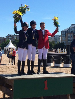Jodie Hall McAteer  & Tixylix win Individual Silver at the 2015 Pony European Championships
