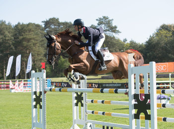 Jack Whitaker strong 3rd in Fontainebleau Junior Grand Prix