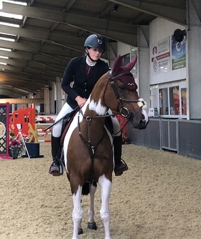 Kelly Read wins NAF Five Star Bronze League Semi Final at Keysoe Equestrian Centre Kelly Read wins NAF Five Star Bronze League Semi Final at Keysoe Equestrian Centre