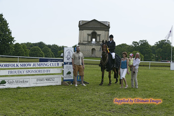 Laura Newson leads the Nupafeed Supplements Senior Discovery Second Round at Houghton International Horse Trials