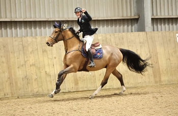 Leo Lamb storms to victory in the SEIB Winter Novice qualifier at Onley Ground Equestrian Complex