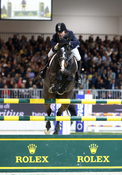 MICHAEL WHITAKER INVINCIBLE IN VERONA