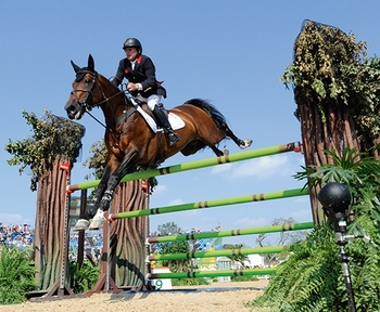 NOMINATE YOUR HEROES FOR THE  HORSE & HOUND AWARDS 2021  IN PARTNERSHIP WITH NAF