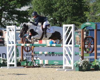 Rachel Proudley takes the National 128cm Championship Final