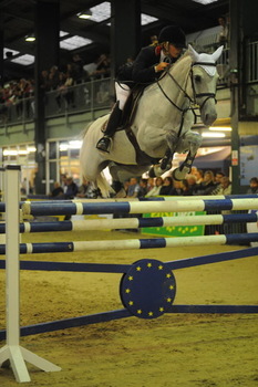 PIPPA ALLEN IS BRITISH SHOWJUMPING’S SHOW JUMPER OF THE MONTH SEPTEMBER 2009 PIPPA ALLEN IS BRITISH SHOWJUMPING’S SHOW JUMPER OF THE MONTH SEPTEMBER 2009